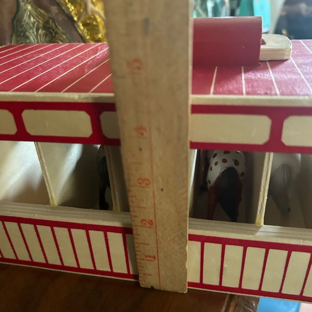 Melissa & Doug Take-Along Show-Horse Stable Play Set
